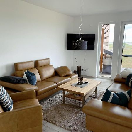 Exklusives Apartment Mit Blick Auf Den See Grossraeschen Exterior photo